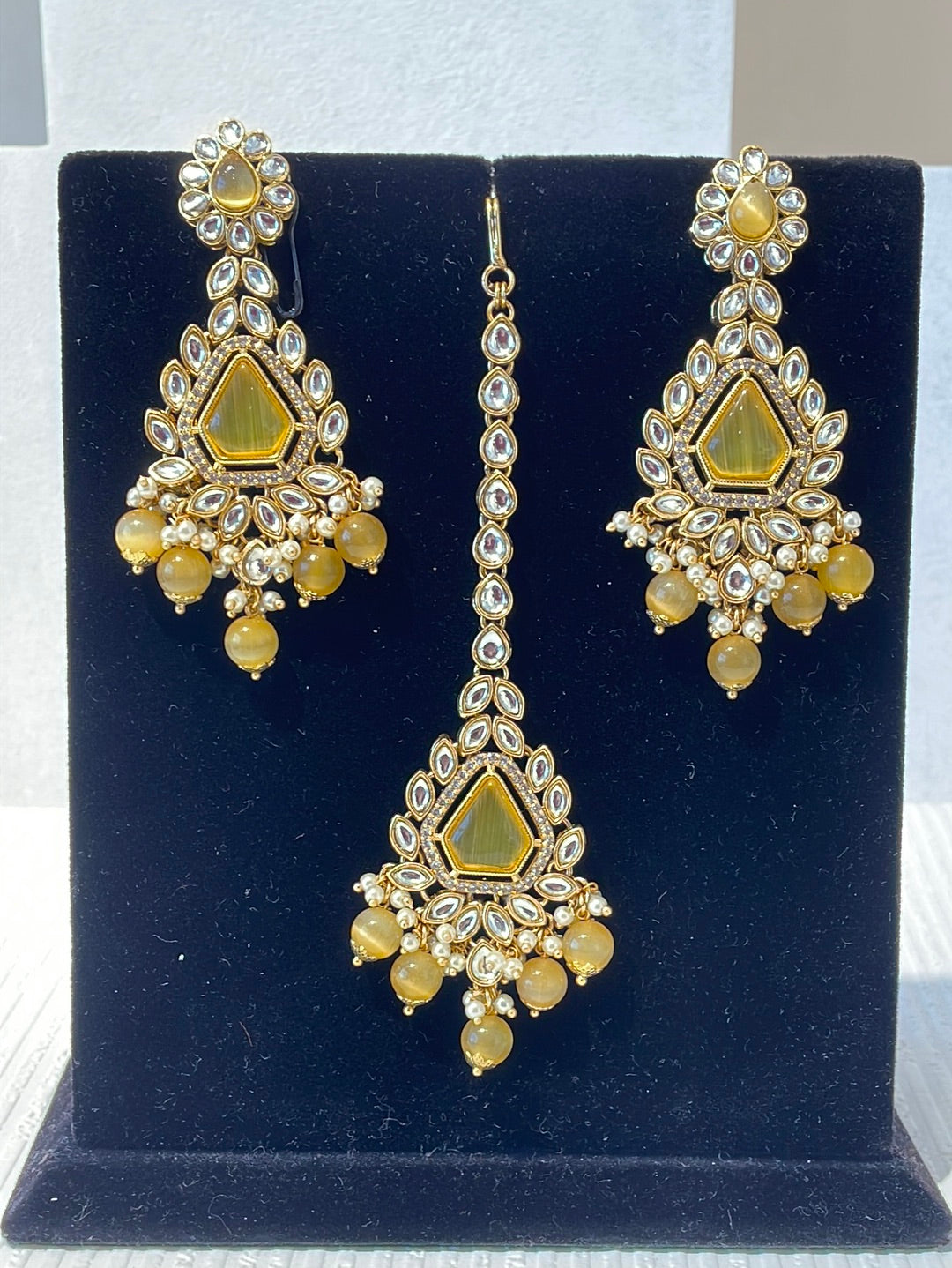 Tikka Set With Kundan Work