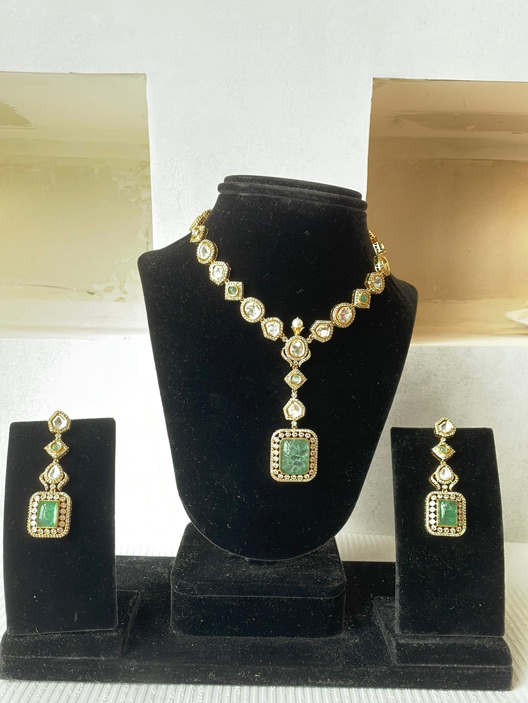 Pista Stone Kundan Necklace Set