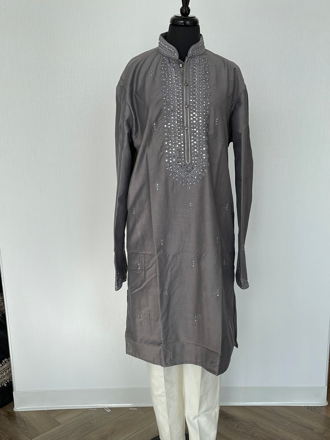 Traditional Silk kurta with thread and mirror embroidery