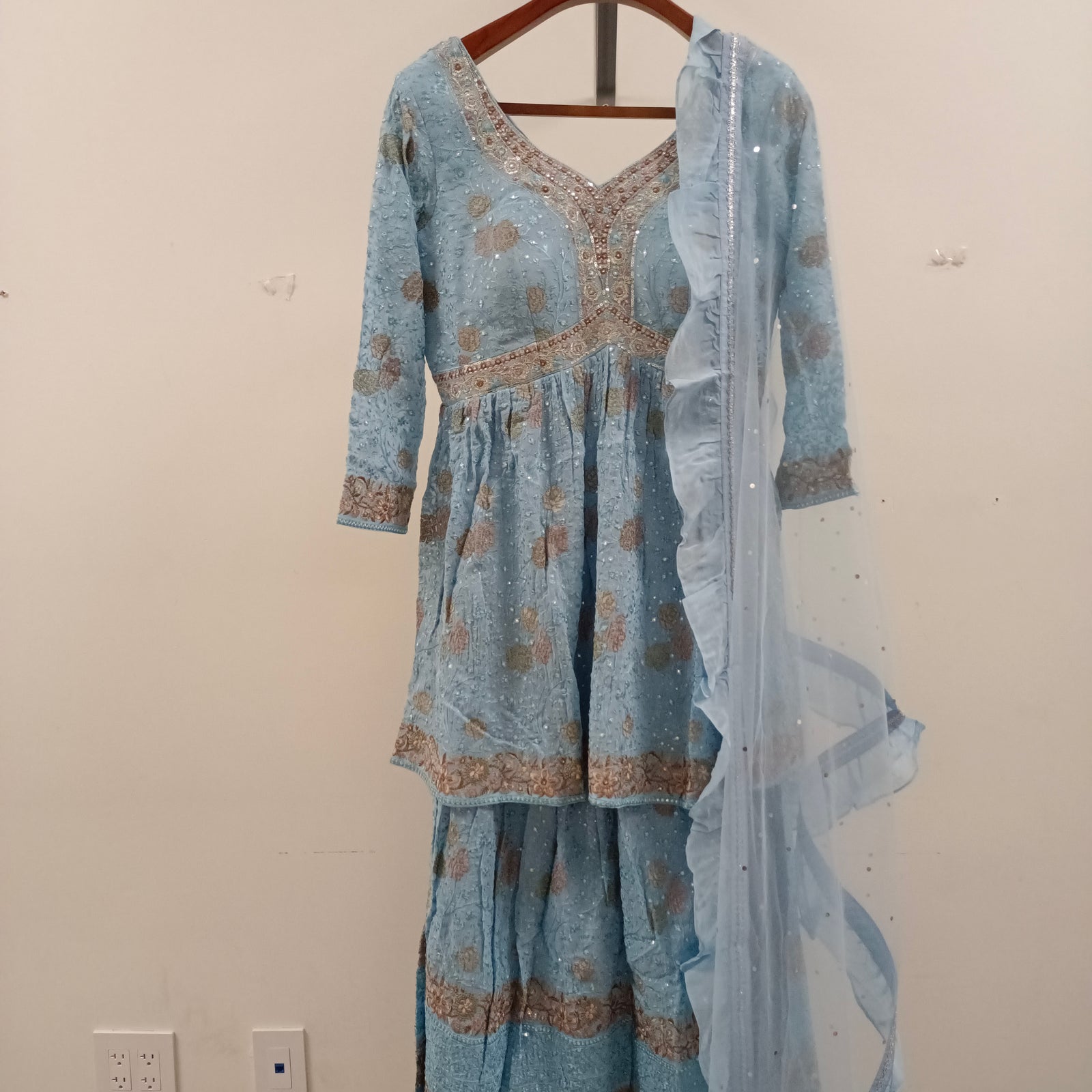 Thread embroidered gharara suit