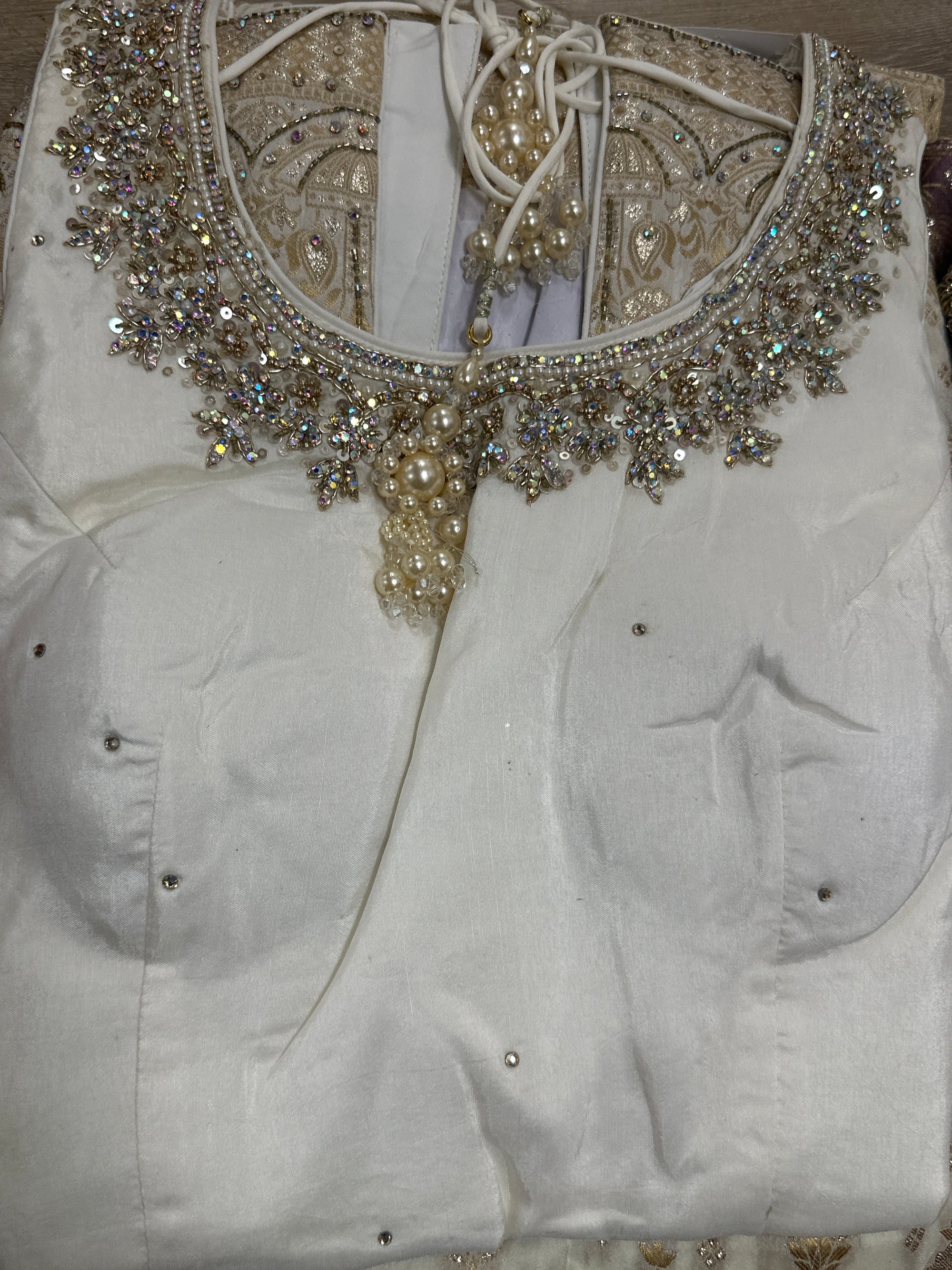 Banarsi Suit With Net Dupatta