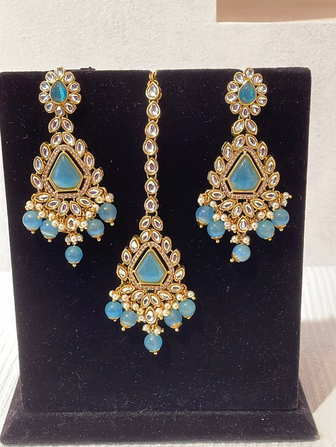 Tikka Set With Kundan Work