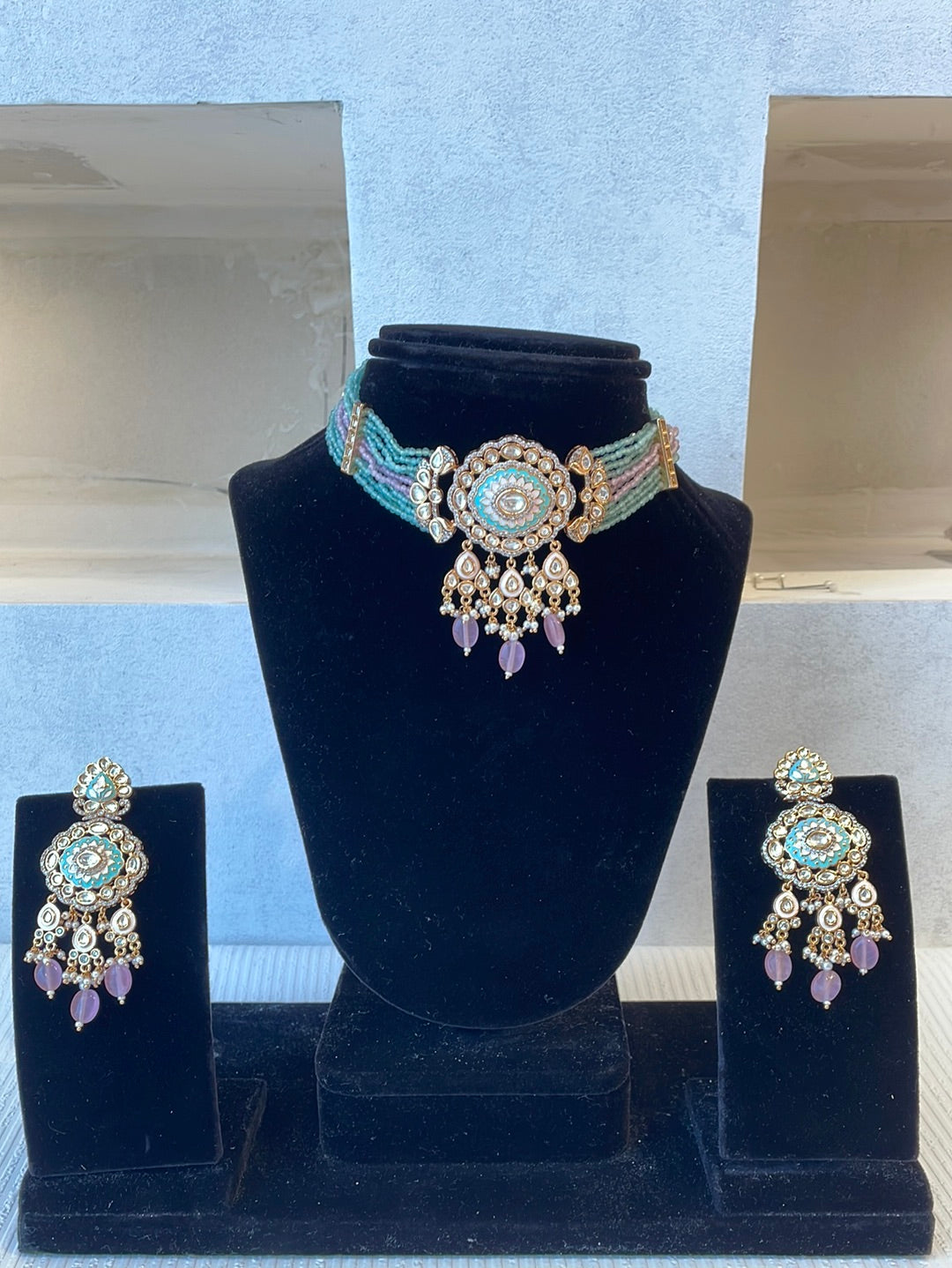 Nakashi Kundan Choker Set