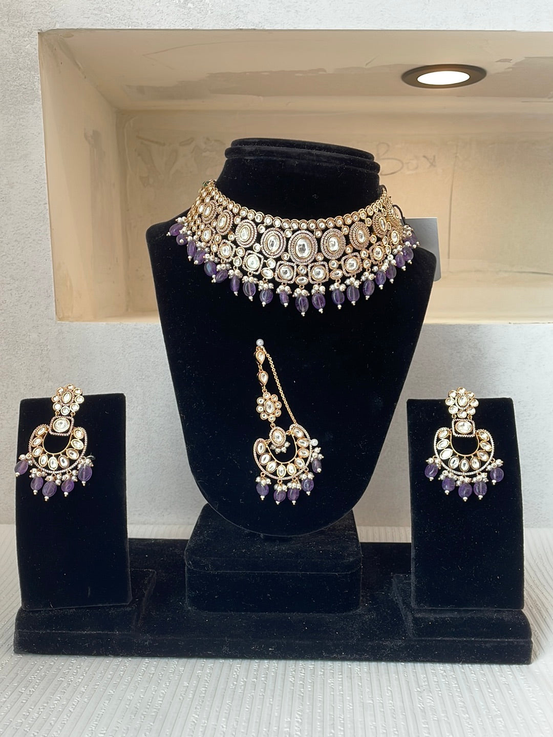 Statement  Kundan Set