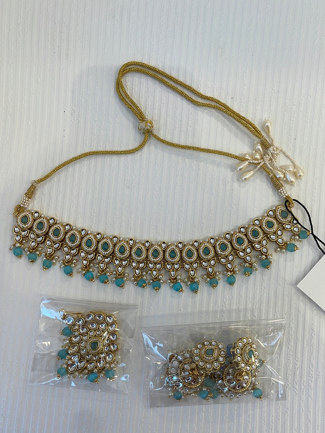 Pearl And Kundan Necklace Set