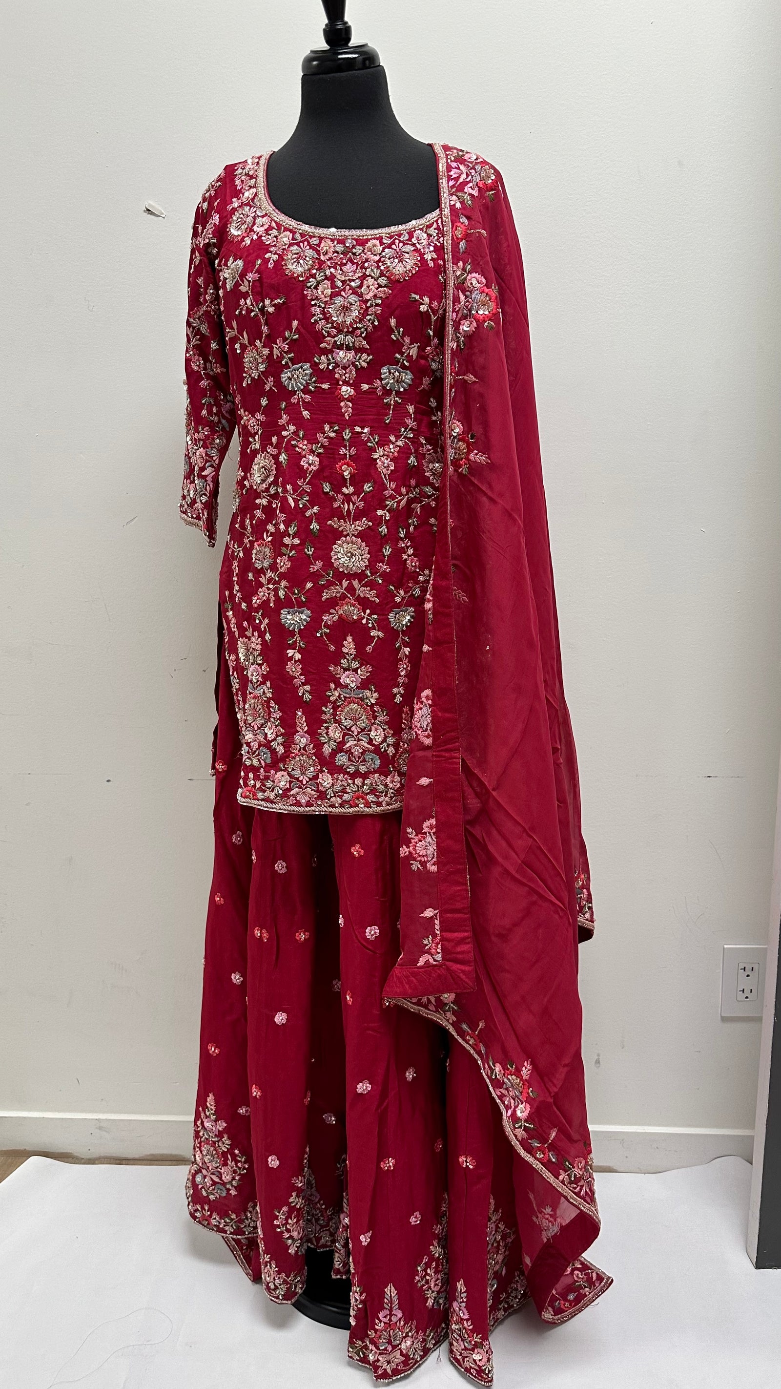 Charming Sharara set