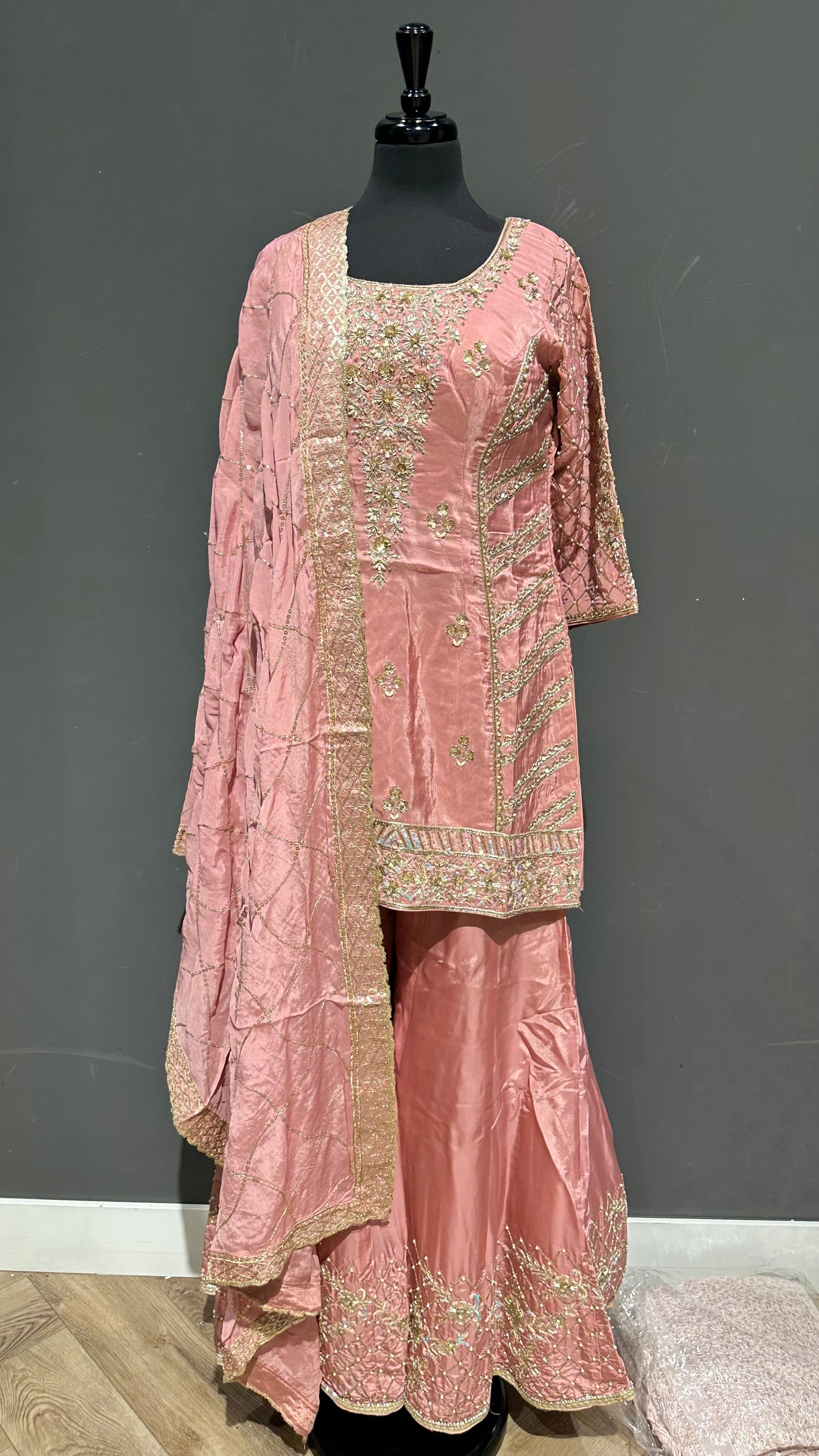 Spectacular Sharara Suit