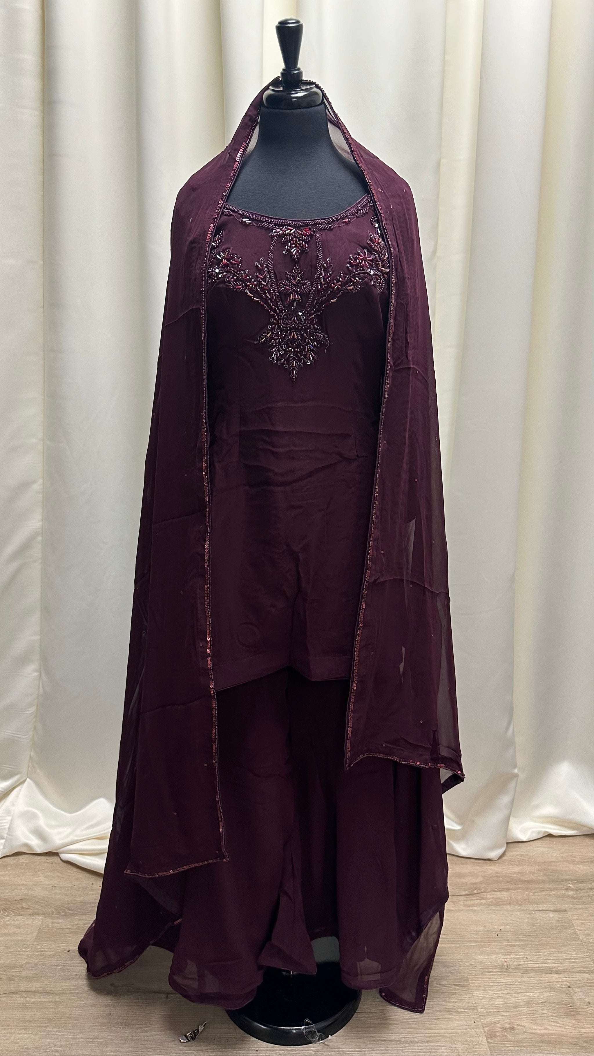 TRENDY SHARARA SUIT