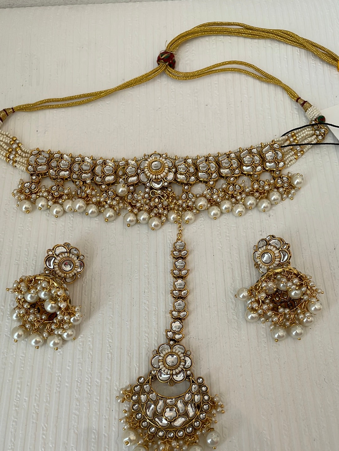 Kundan Set With Jhumki Earrings