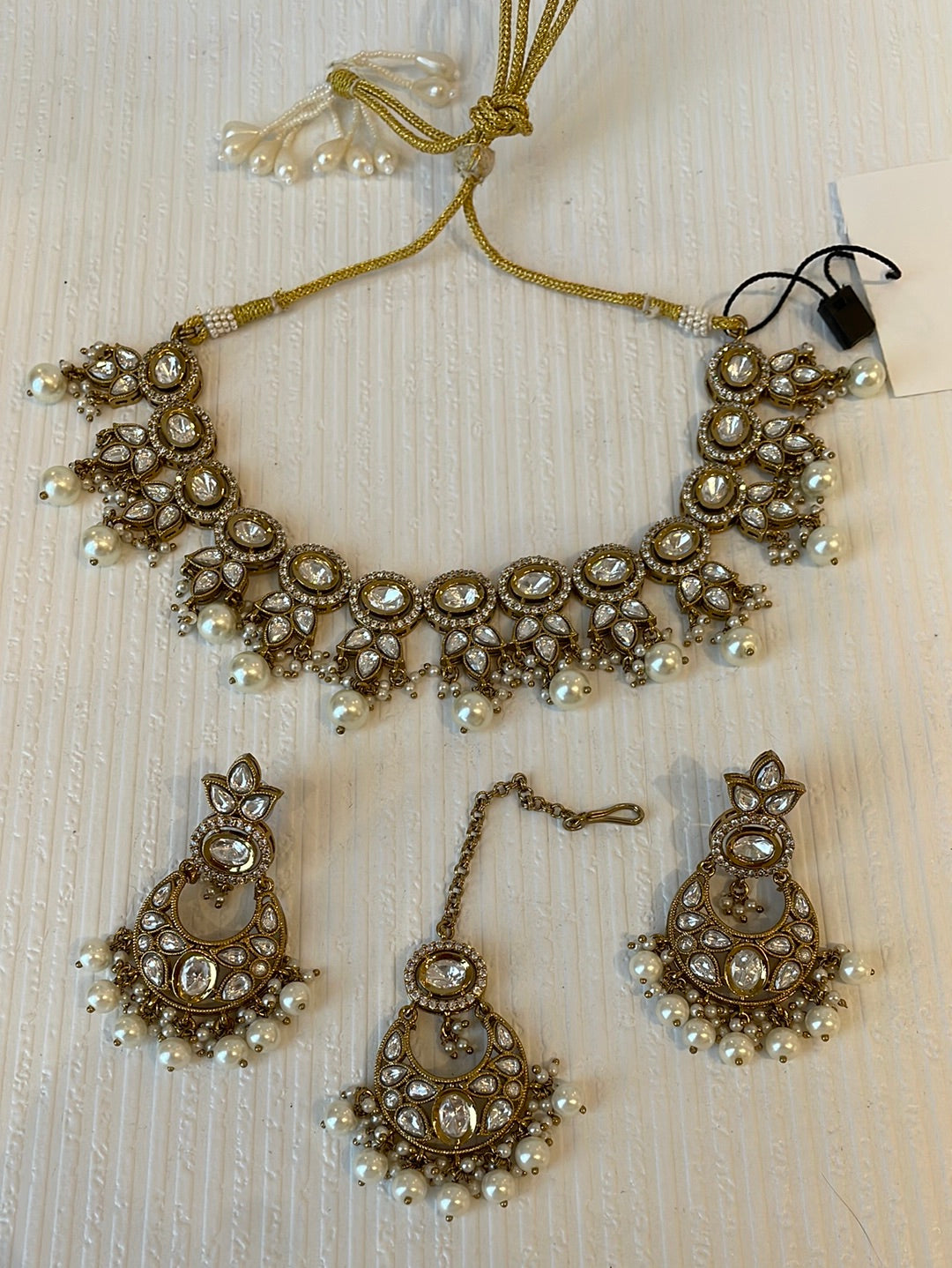 Chic Kundan Set