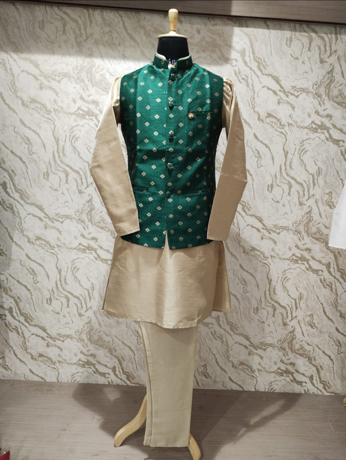 Men's Kurta Pajama with vest