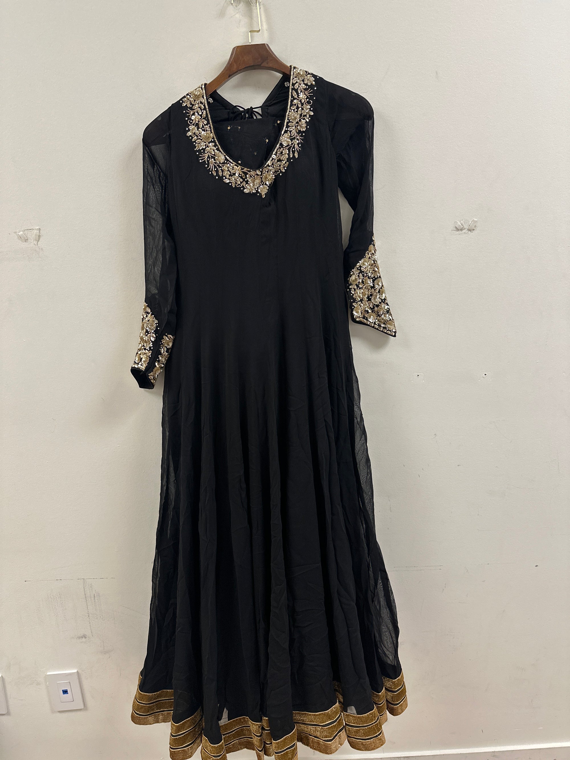 Elegant Anarkali Suit