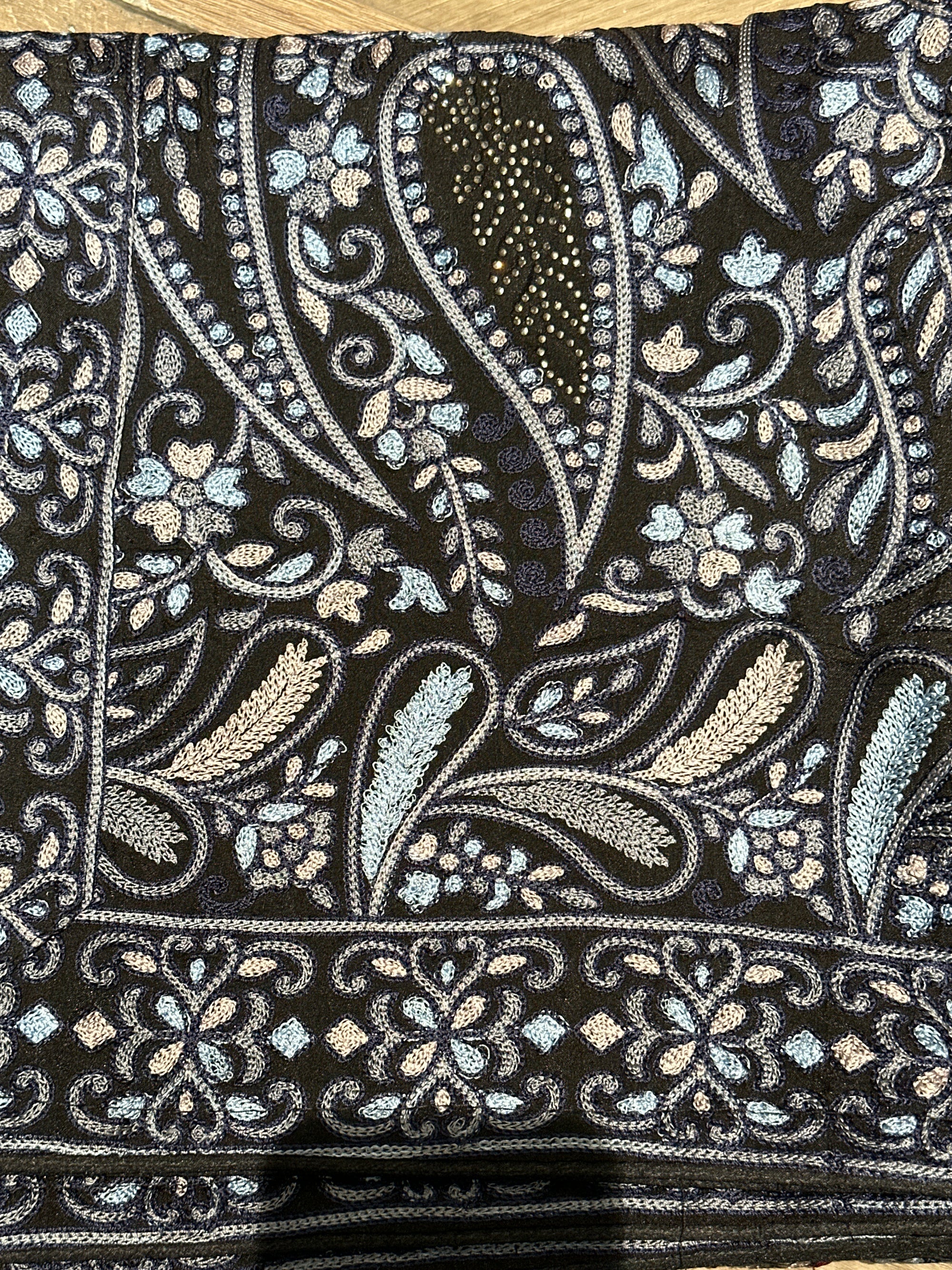 Thread Embroidery Shawl