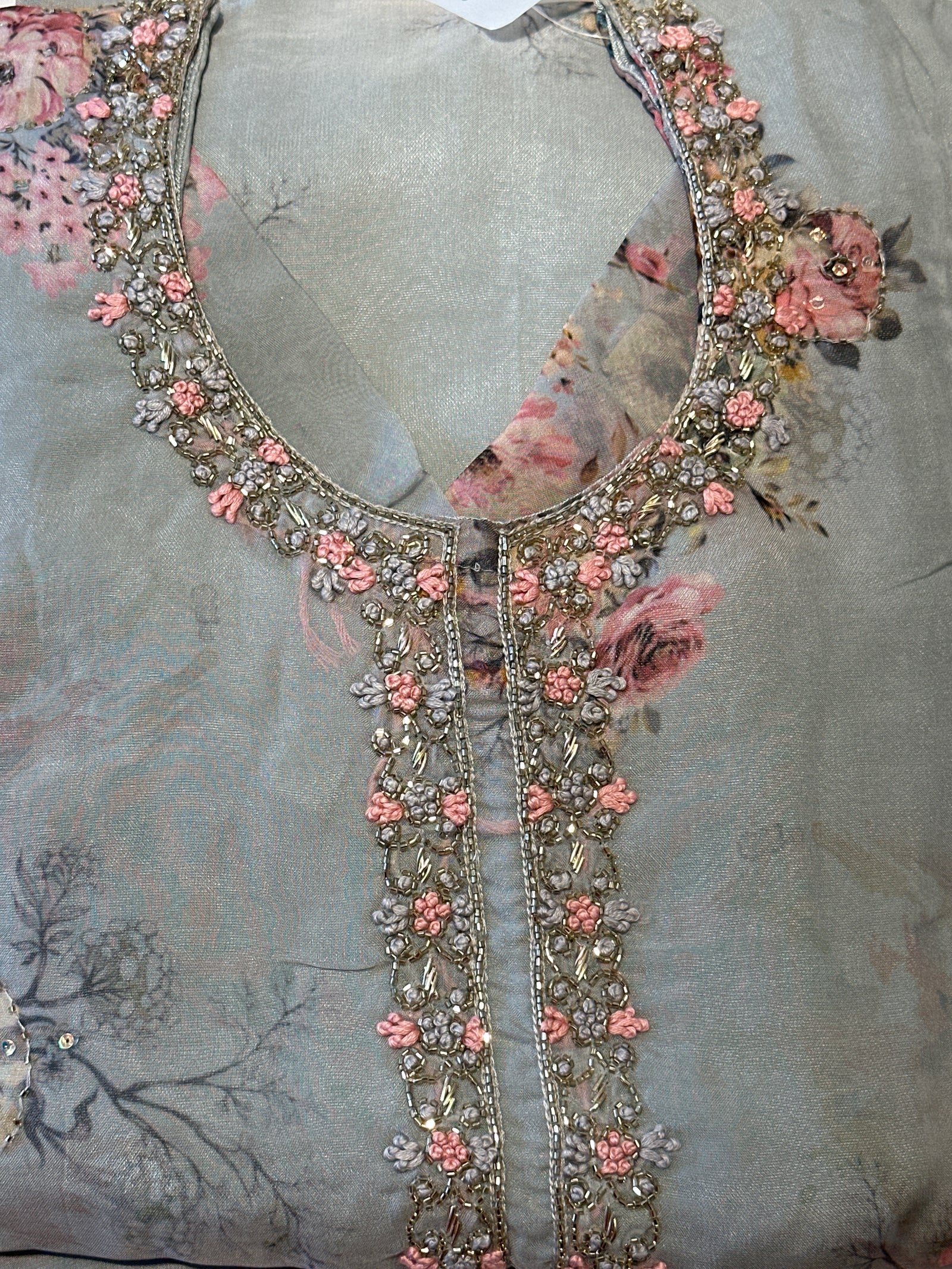 Pant Suit With Embroidery