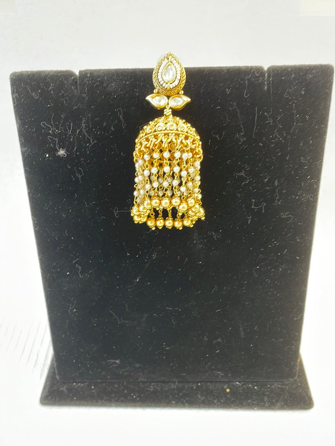 Temple Style Jhumki With Pearl