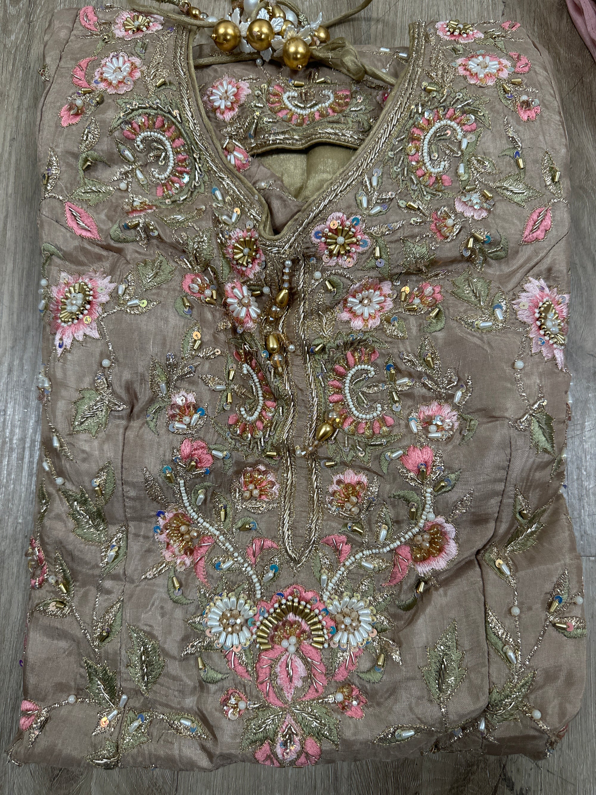 Floral Embroidery Pant Suit