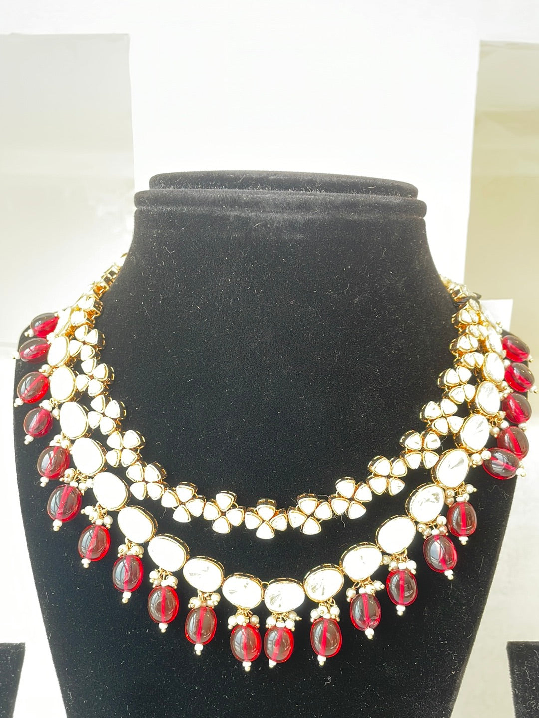 Statement Ruby Polki Set