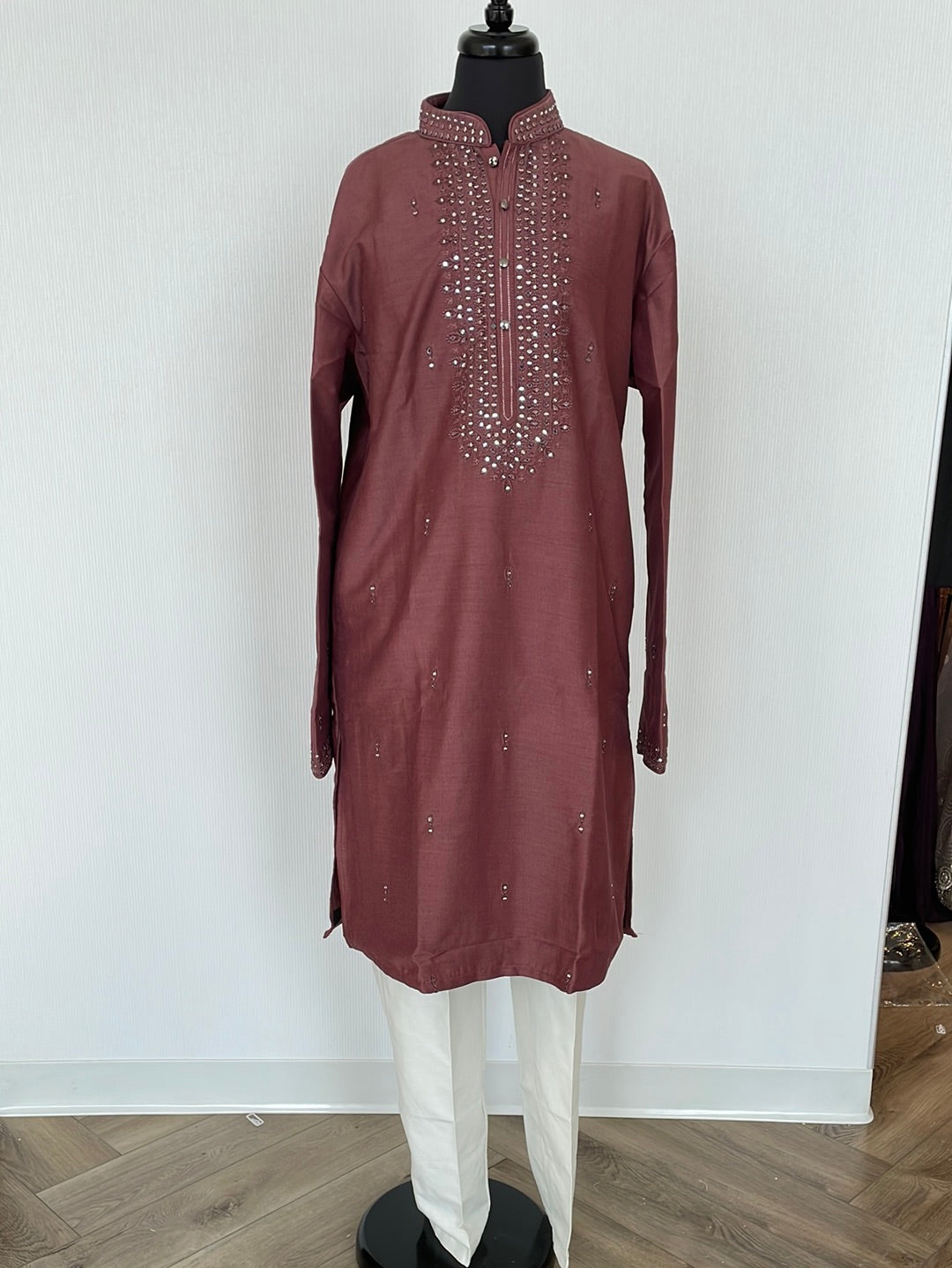Traditional Silk kurta with thread and mirror embroidery