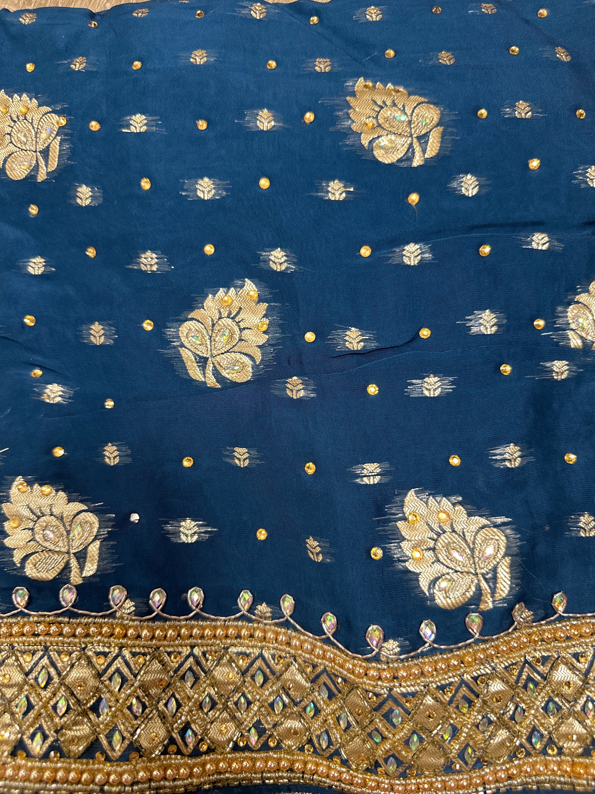 Banarsi Unstitched Suit