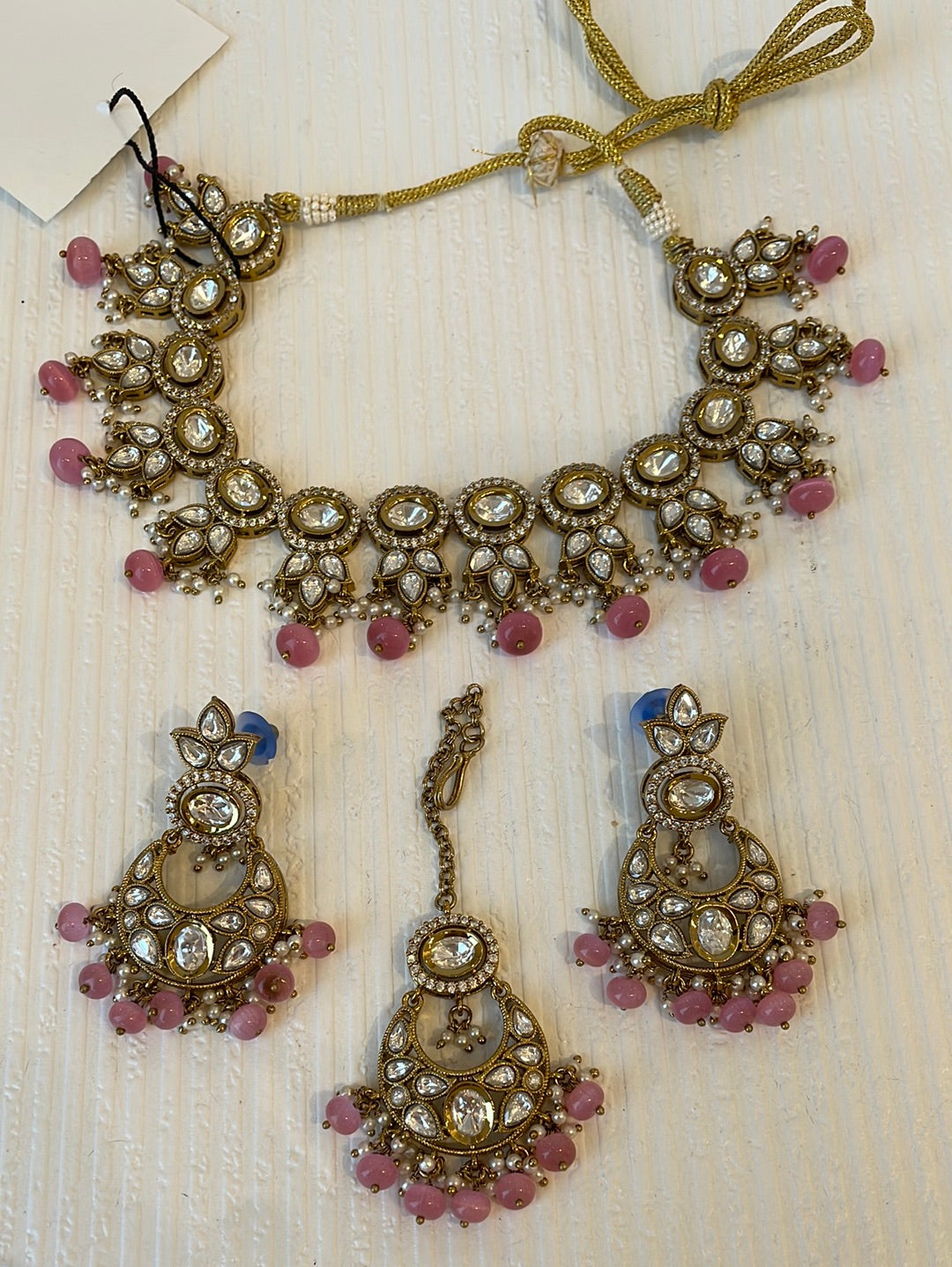 Chic Kundan Set