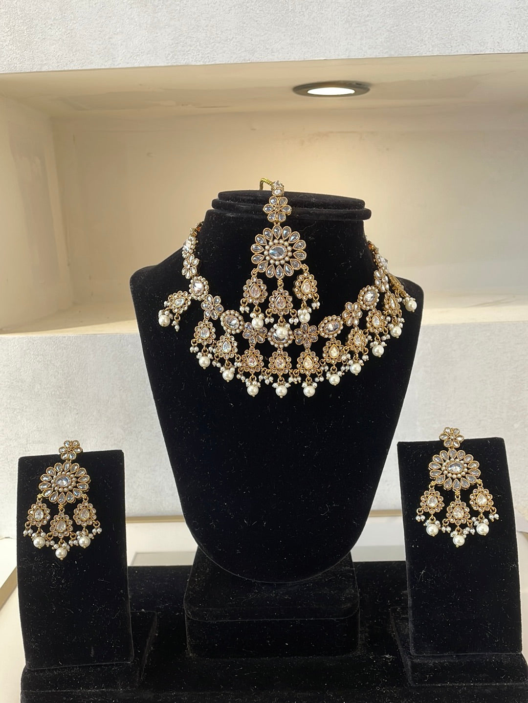 Tikka Necklace Set