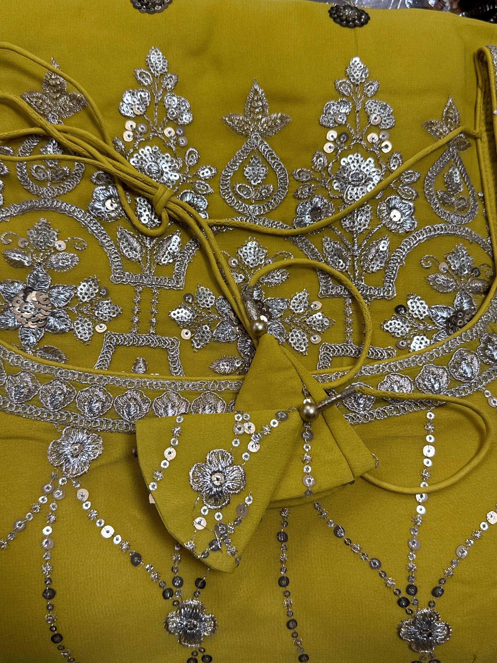 Ravishing Gharara Suit