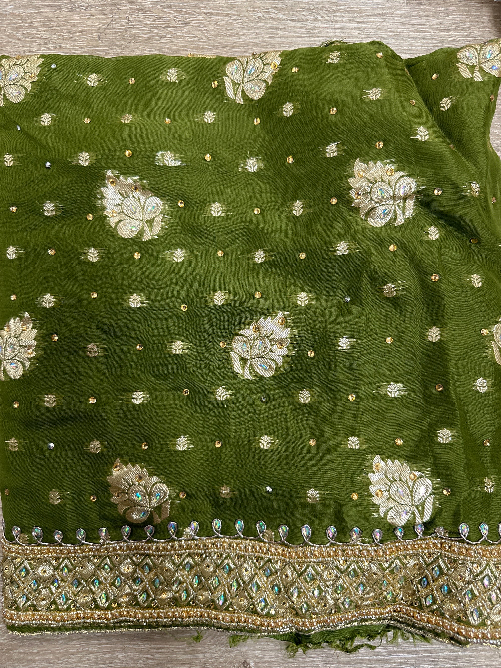 Banarsi Unstitched Suit