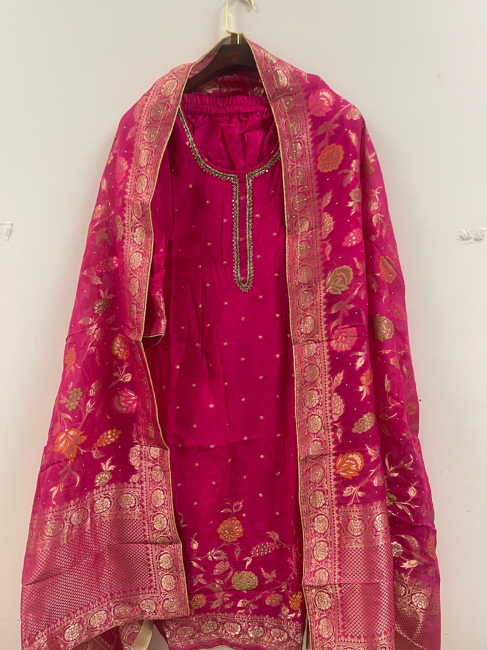 Pant Suit With Banarsi Dupatta