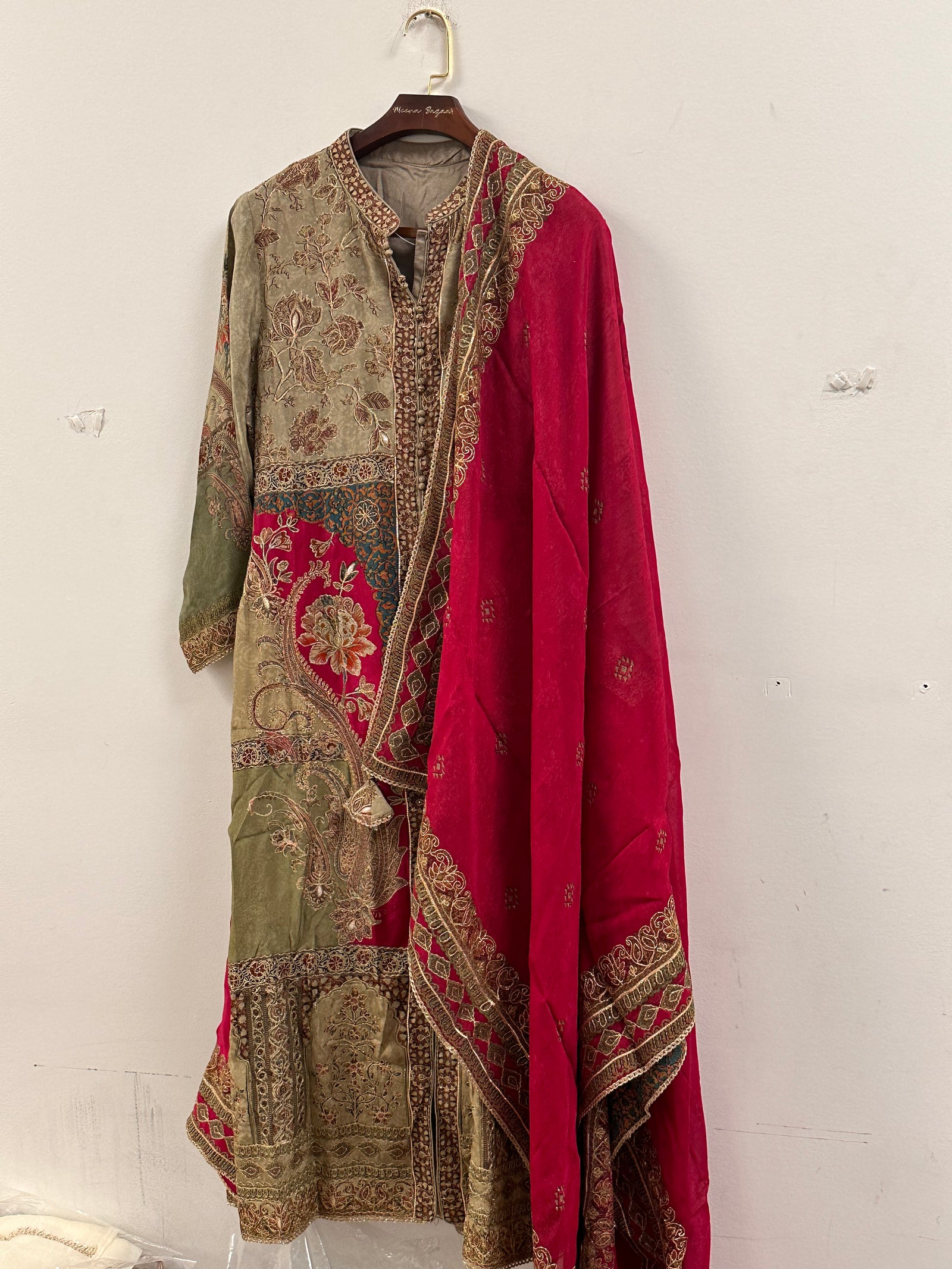 Digital Print Pakistani Style Pant Suit