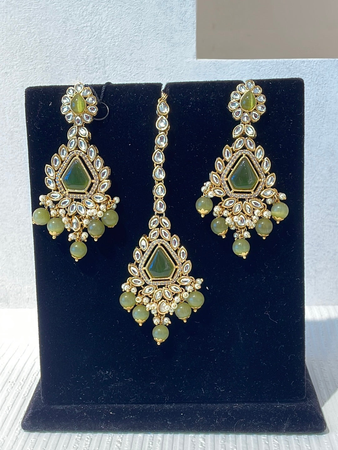 Tikka Set With Kundan Work