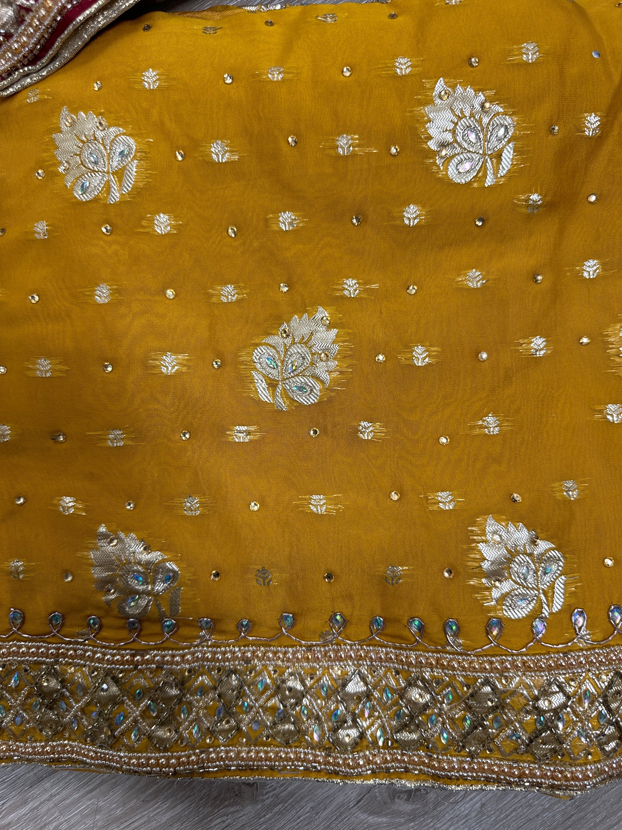 Banarsi Unstitched Suit