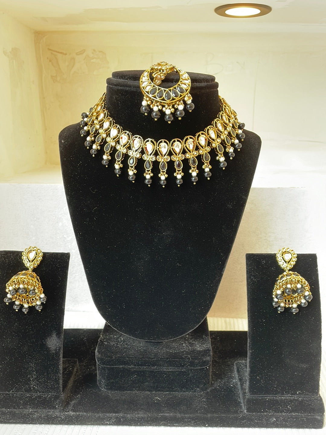 Kundan Drop Choker Set