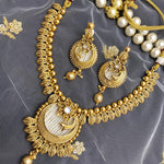 Gold Set With Pearls