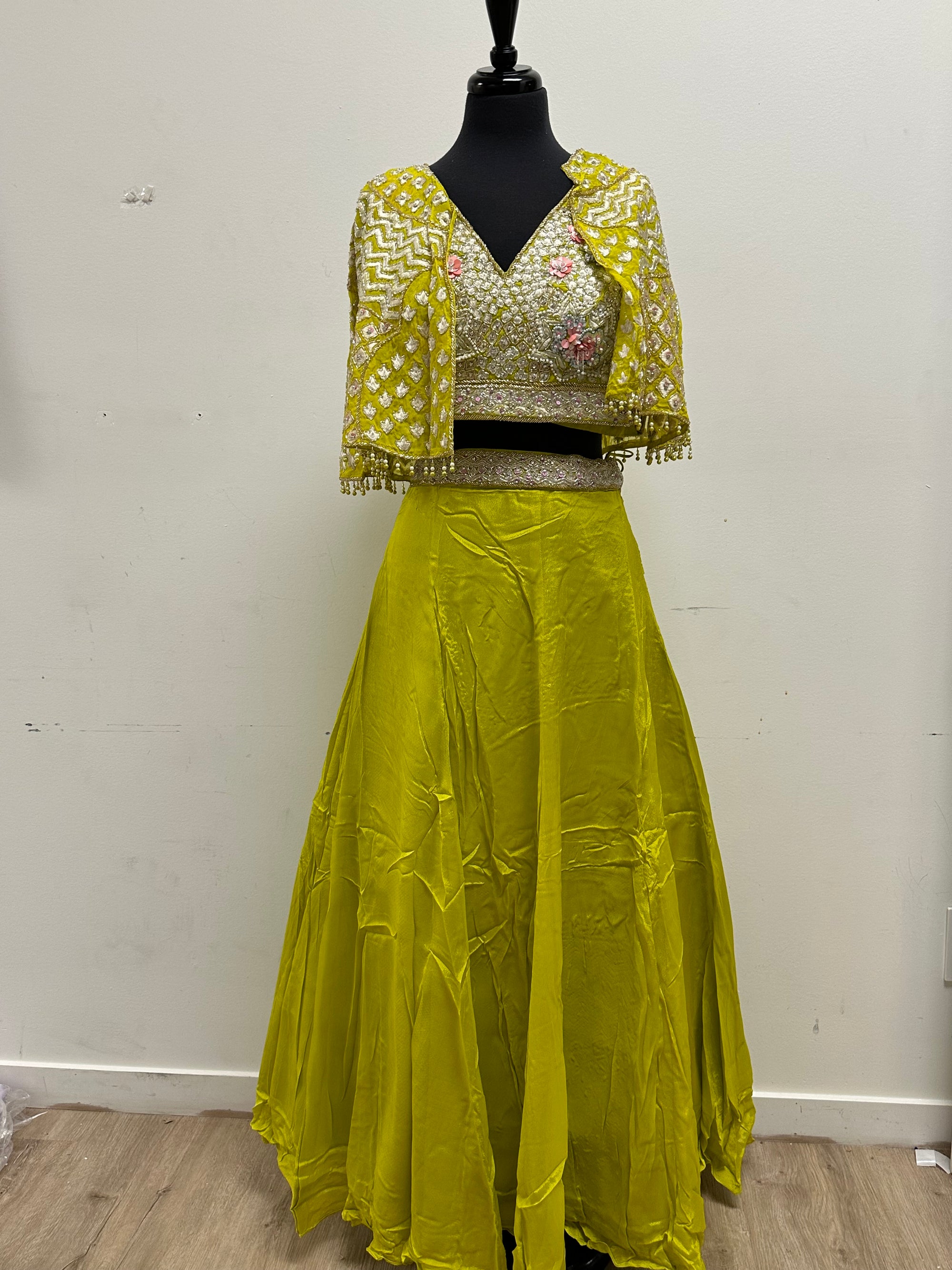 Modish Lehenga Set with Crop Jacket