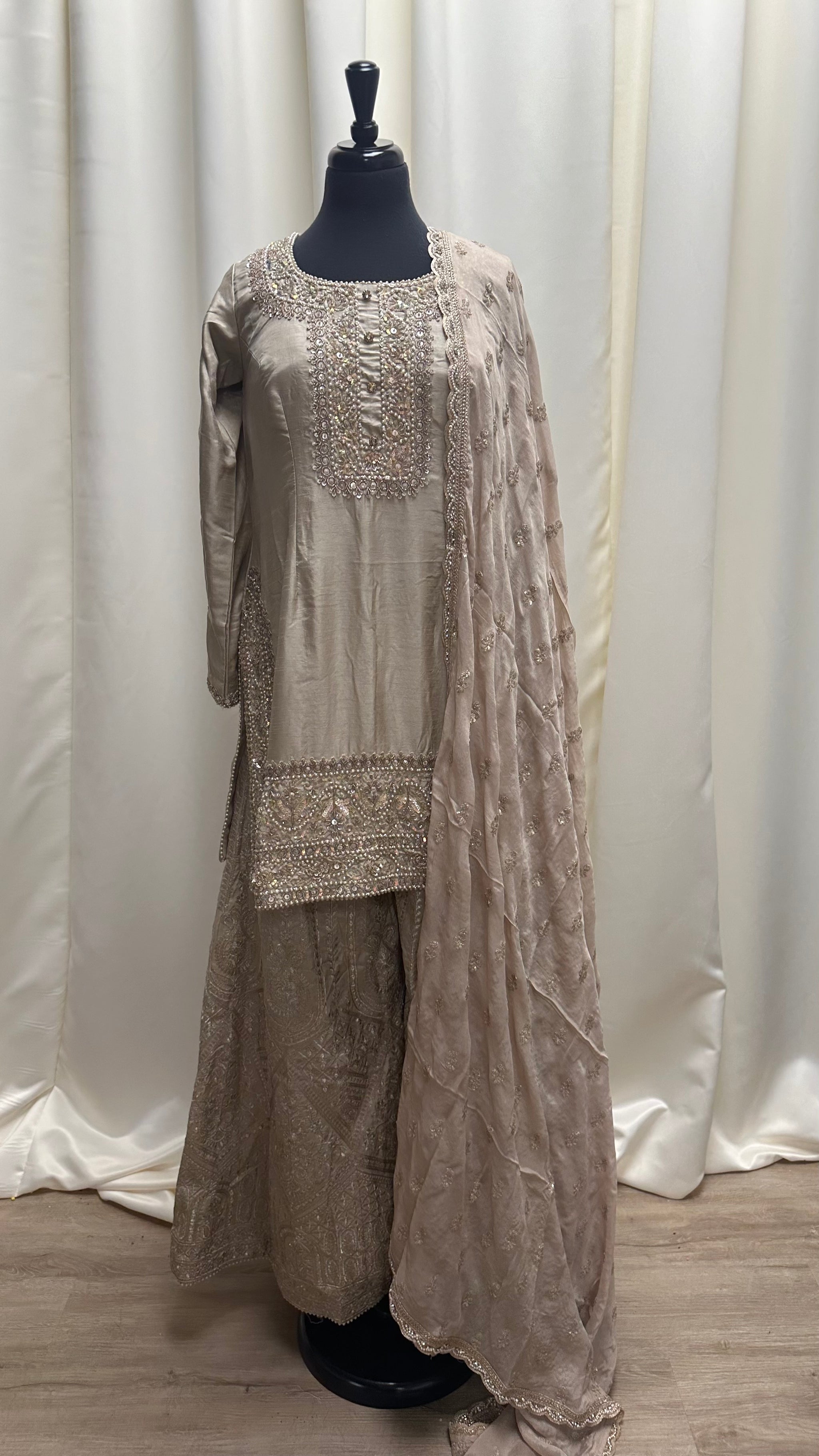 MESMERISING SHARARA SUIT