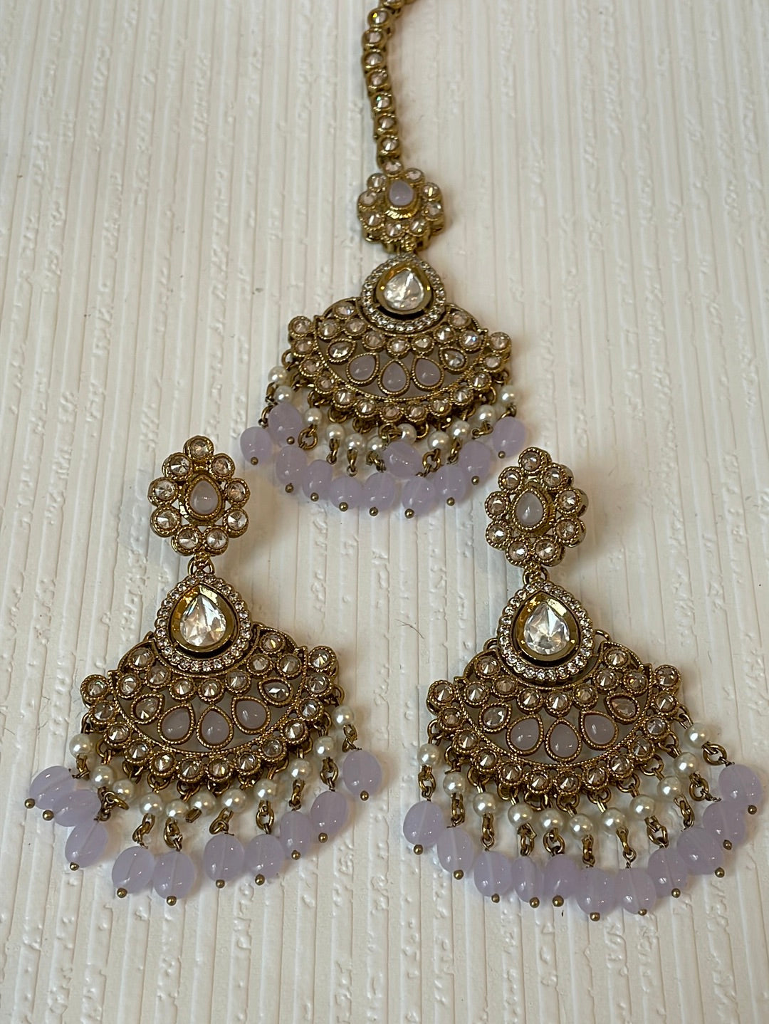 Stunning Kundan Tikka Set