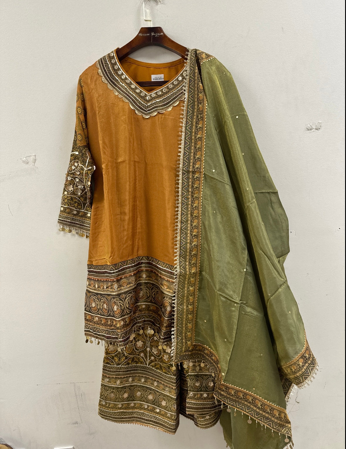 Short A Line Shirt With Sharara