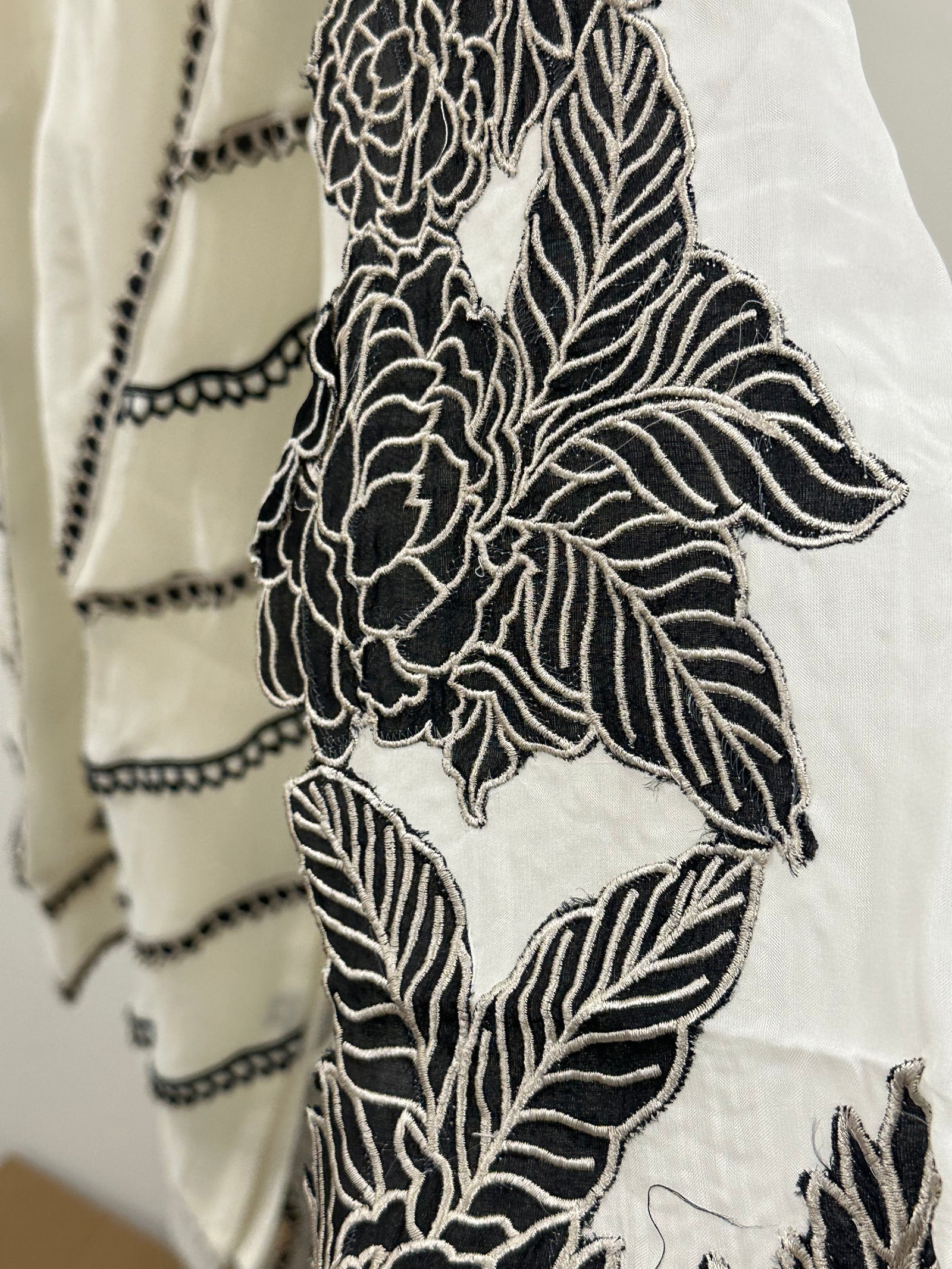 Black Floral Ptachwork Embroidery Pants suit
