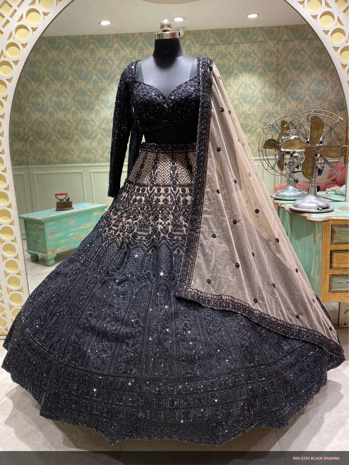 BLACK BEAUTY WITH HINT OF BEIGE