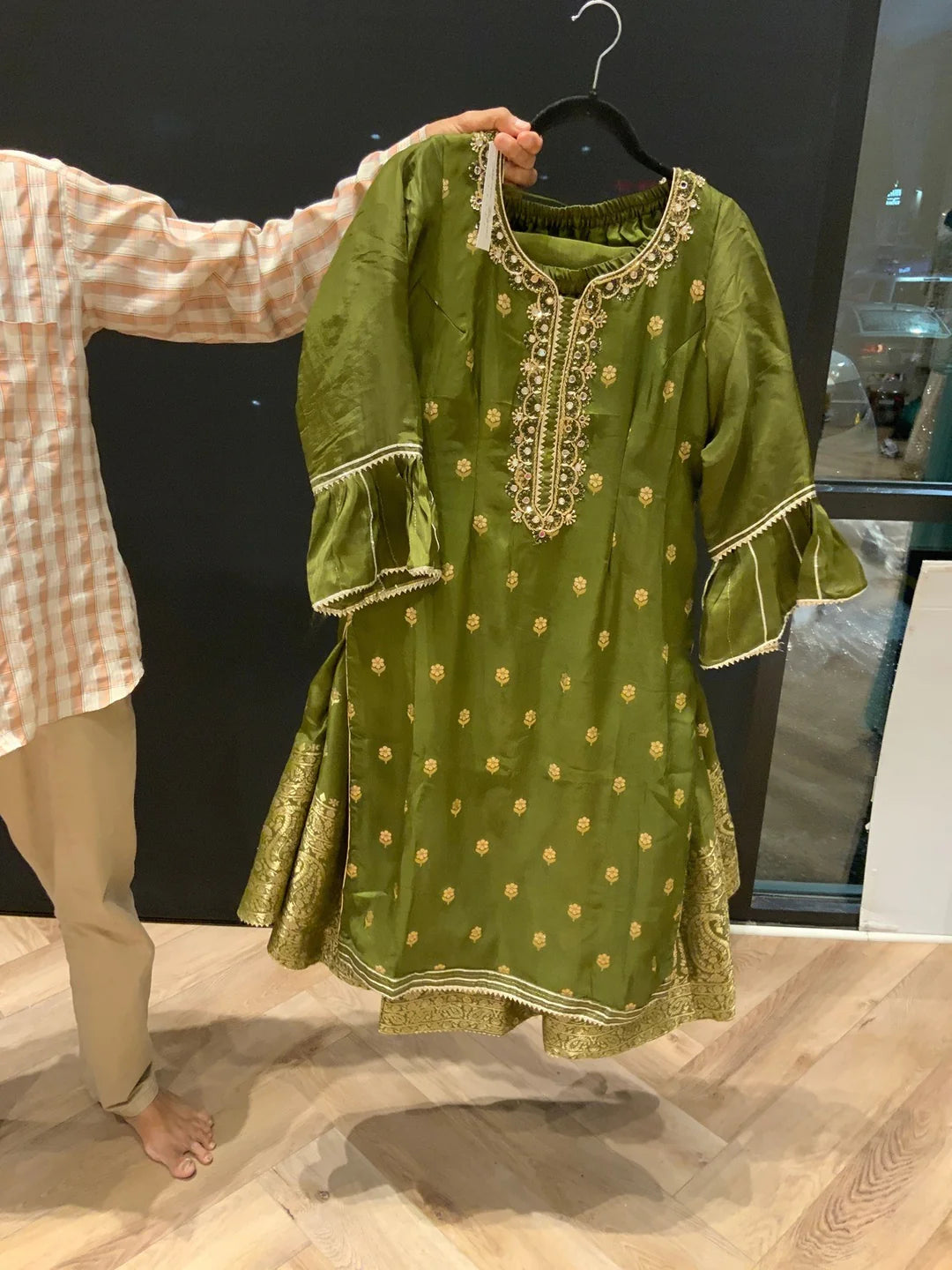 Olive skirt set for women.