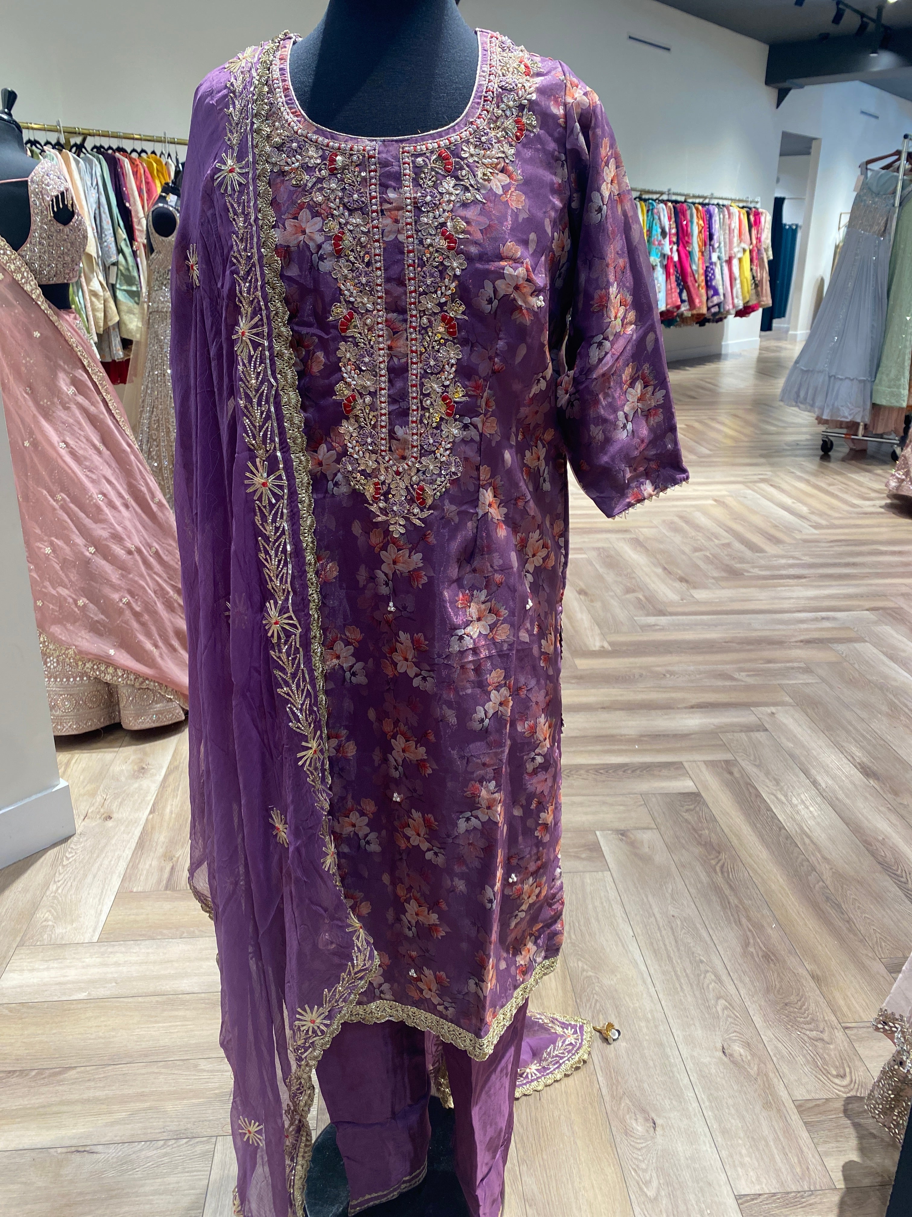 MEENA BAZAAR CANADA