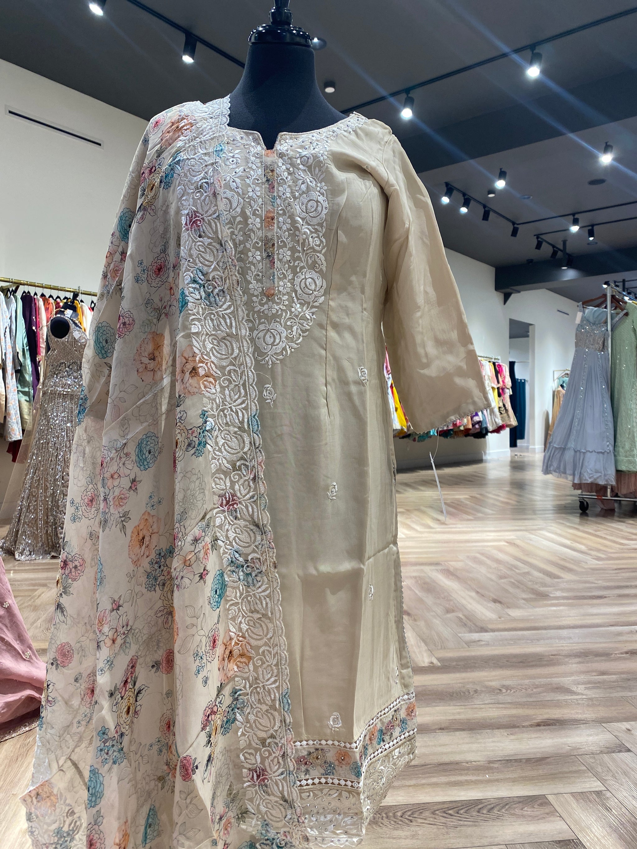 Pants Suit Featuring Floral Printed Dupatta