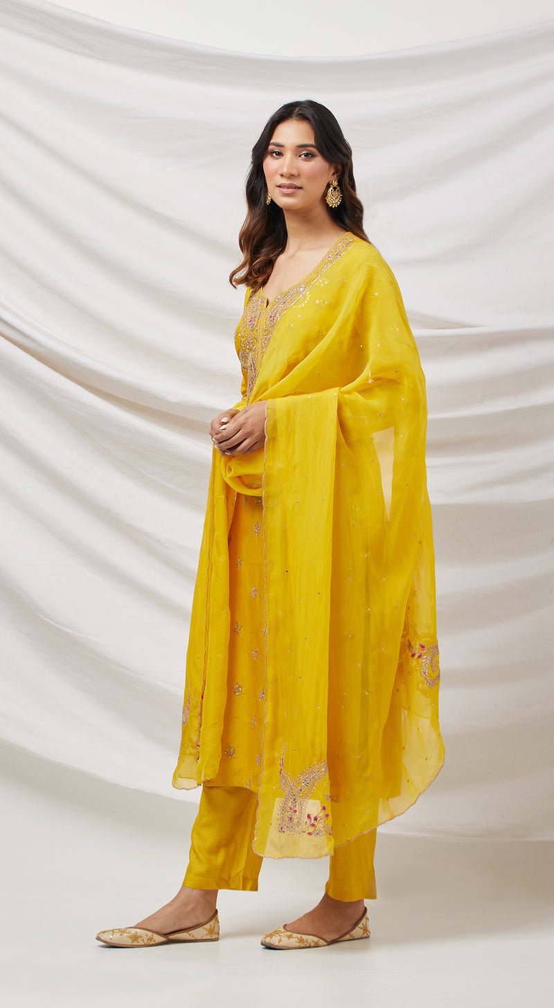 Yellow Suit Set With Dupatta - MEENA BAZAAR CANADAMeena Bazaar CanadaXXS